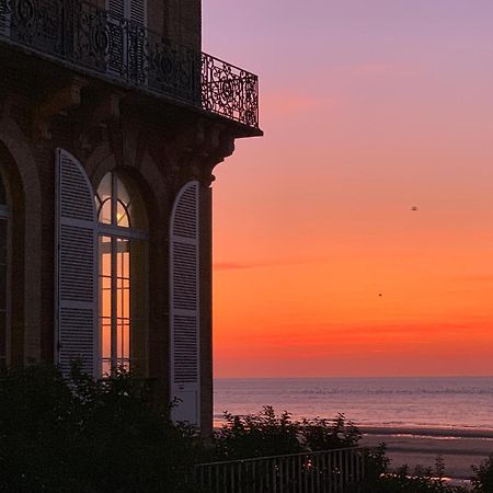 Townhouse Trouville - Appart'Hotel & Studios Luaran gambar