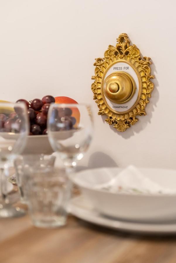Townhouse Trouville - Appart'Hotel & Studios Luaran gambar