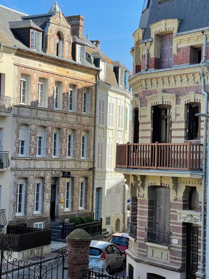 Townhouse Trouville - Appart'Hotel & Studios Luaran gambar
