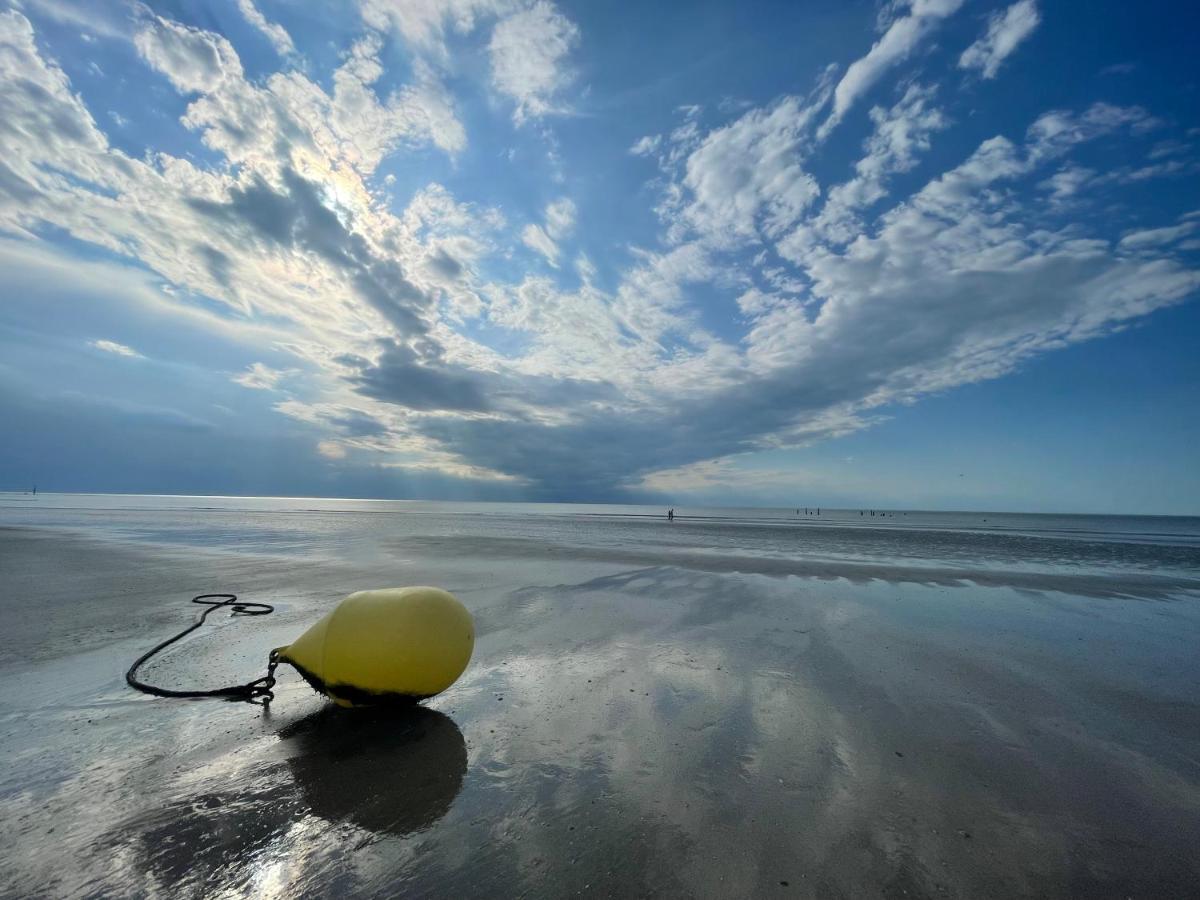 Townhouse Trouville - Appart'Hotel & Studios Luaran gambar