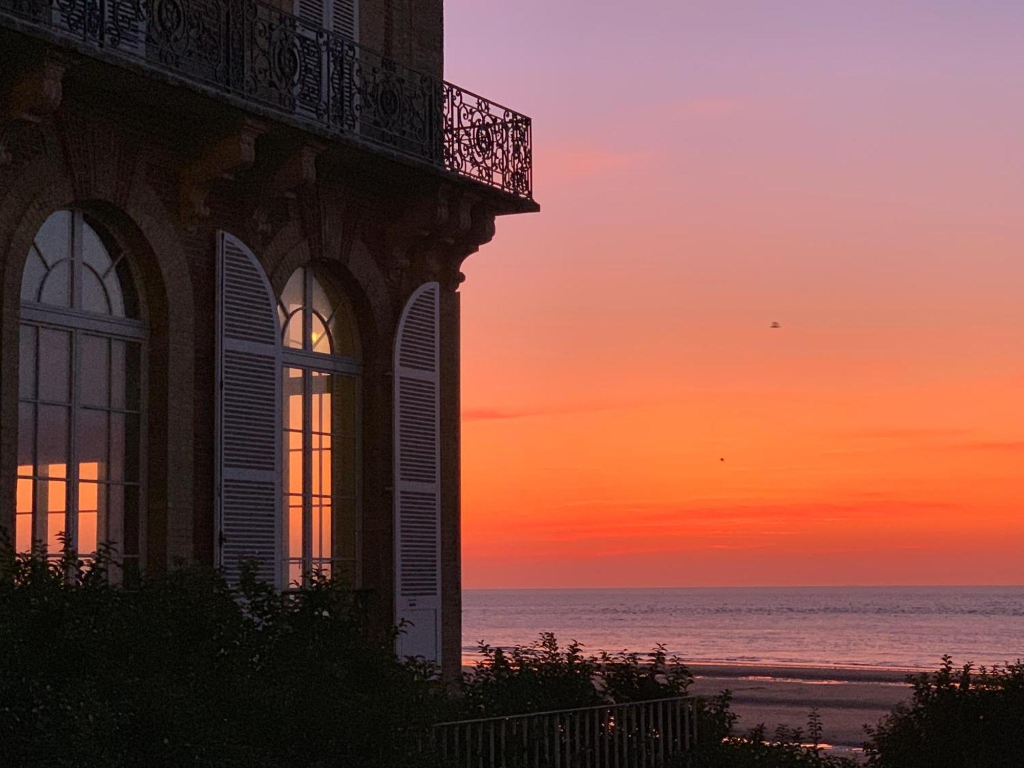 Townhouse Trouville - Appart'Hotel & Studios Luaran gambar