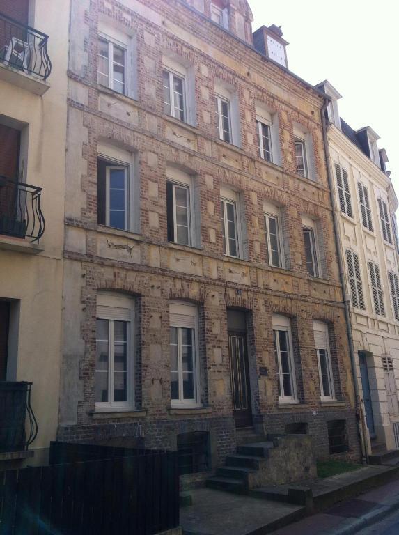 Townhouse Trouville - Appart'Hotel & Studios Luaran gambar